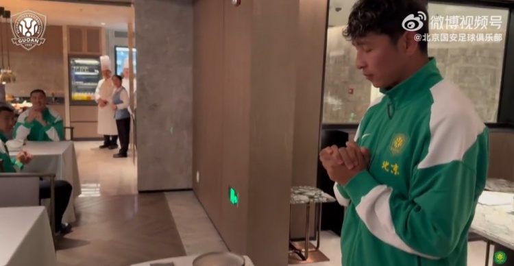 开云官网-祝我们的球员阿不都海米提和工作人员纪程生日快乐！🎂🎂🎂